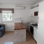 Vucemil شقة