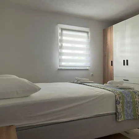 Vucemil Apartment *